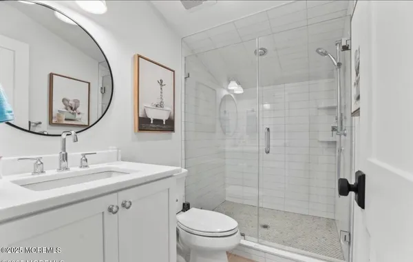 $8,000 | 7 Center Street, Sea Bright, NJ 07760