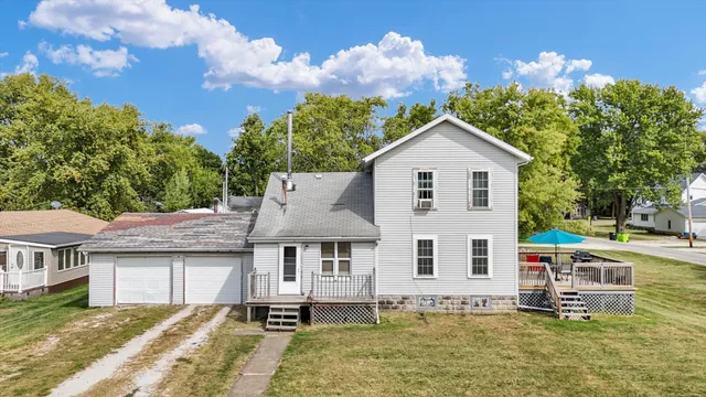 $95,000 | 402 West Ash Street, Fairbury, IL 61739