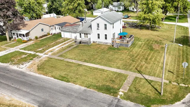 $95,000 | 402 West Ash Street, Fairbury, IL 61739