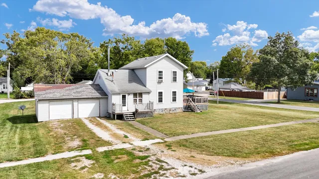 $95,000 | 402 West Ash Street, Fairbury, IL 61739