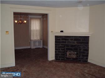 7221 Brent Road Upper Darby, PA 19082 - Photo 3 of 12