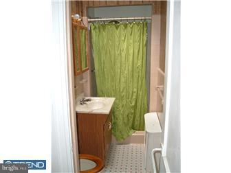 7221 Brent Road Upper Darby, PA 19082 - Photo 10 of 12