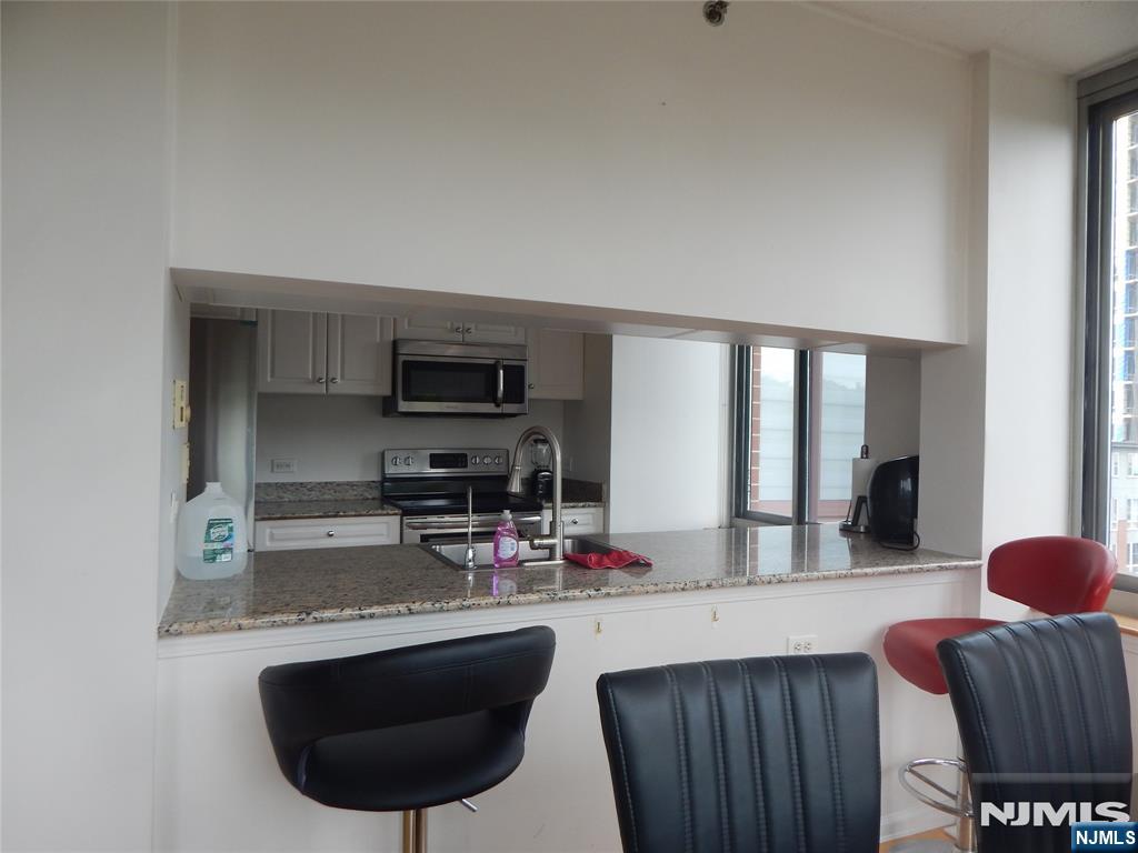 100 Old Palisade Road, Unit 1503 Fort Lee, NJ 07024 - Photo 12 of 24 Gallery Image 12