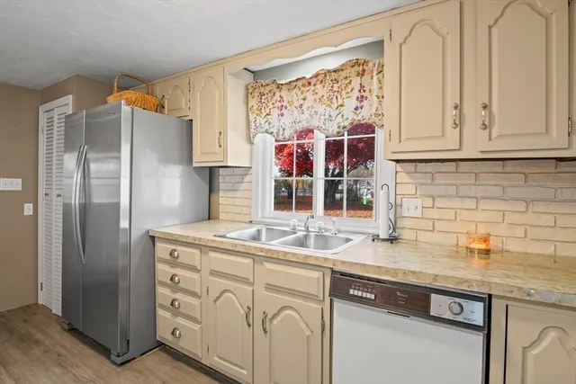 $343,000 | 78 2nd Island Road, Webster, MA 01570