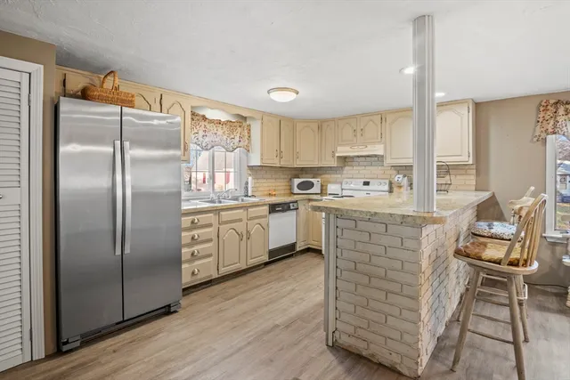 $343,000 | 78 2nd Island Road, Webster, MA 01570