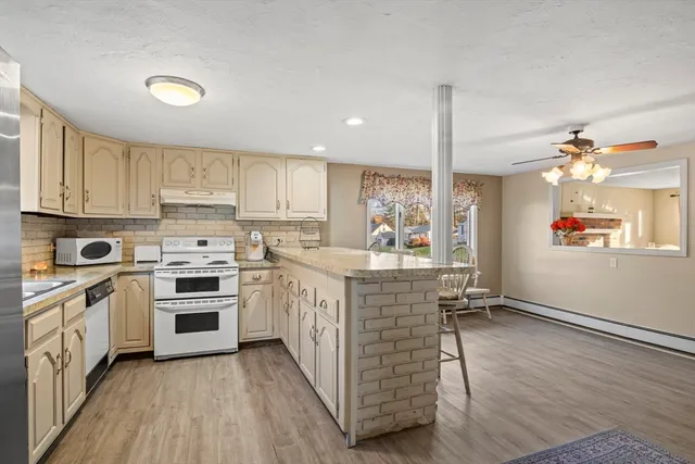 $343,000 | 78 2nd Island Road, Webster, MA 01570