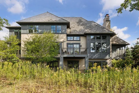 $3,600,000 | 425 Carpenters Point, Wayzata, MN 55391