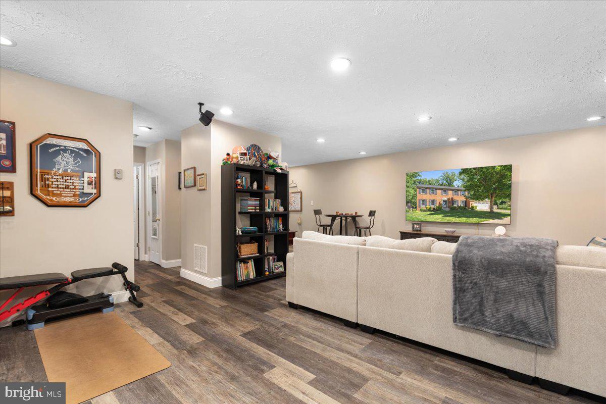 8201 Running Creek Court Springfield, VA 22153 - Photo 48 of 63