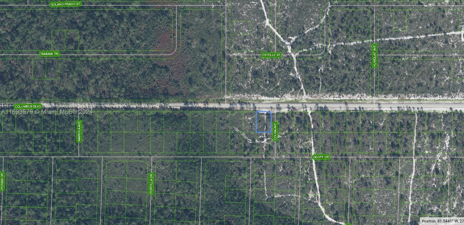 6503 Colma Avenue Sebring, FL 33872 - Photo 2 of 28 a bathroom with a shower