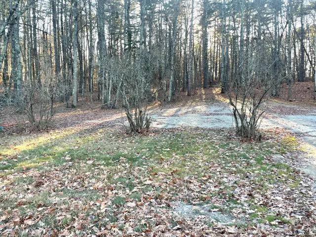 $325,000 | 1042 Roosevelt Trail, Windham, ME 04062