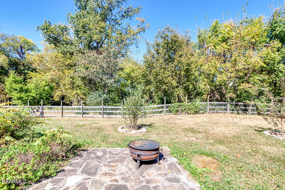3615 Buffat Mill Road Knoxville, TN 37917 - Photo 32 of 34 Gallery Image 32