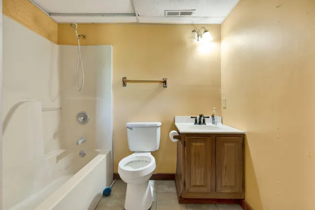 $374,999 | 252 River Run Road, Calhoun, TN 37309