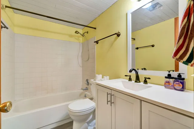 $374,999 | 252 River Run Road, Calhoun, TN 37309