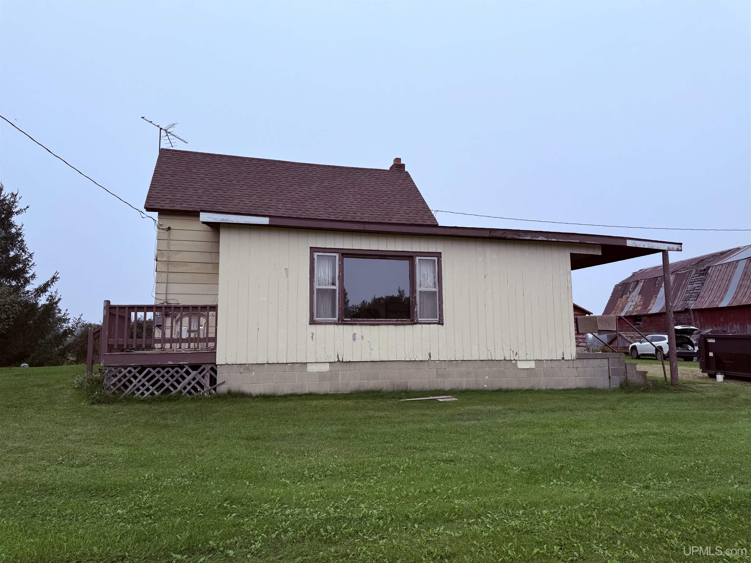 5823 Hallstrom Road Skandia, MI 49885 - Photo 16 of 50