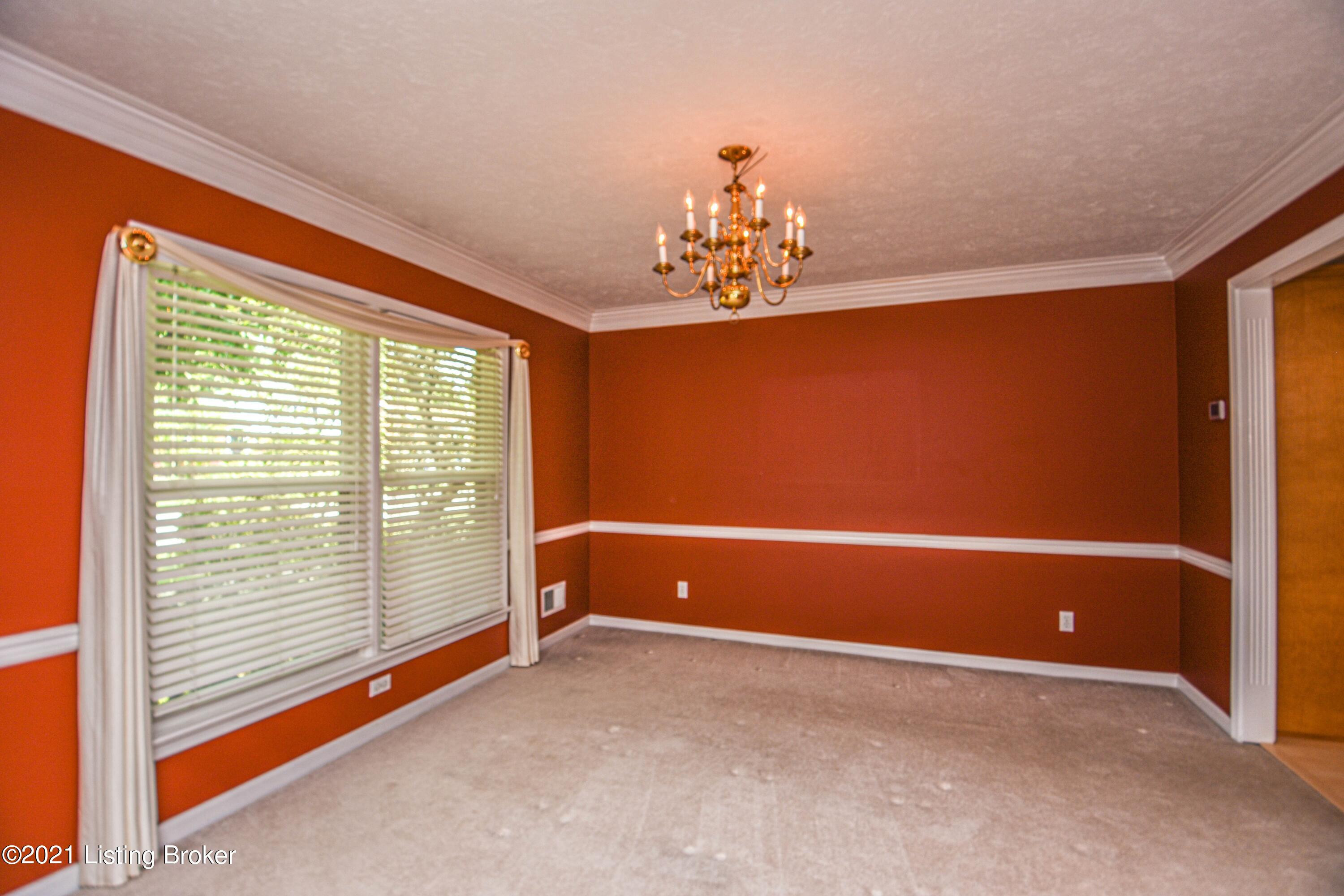 10610 St Rene Road Louisville, KY 40299 - Photo 4 of 34 005_DINING ROOM