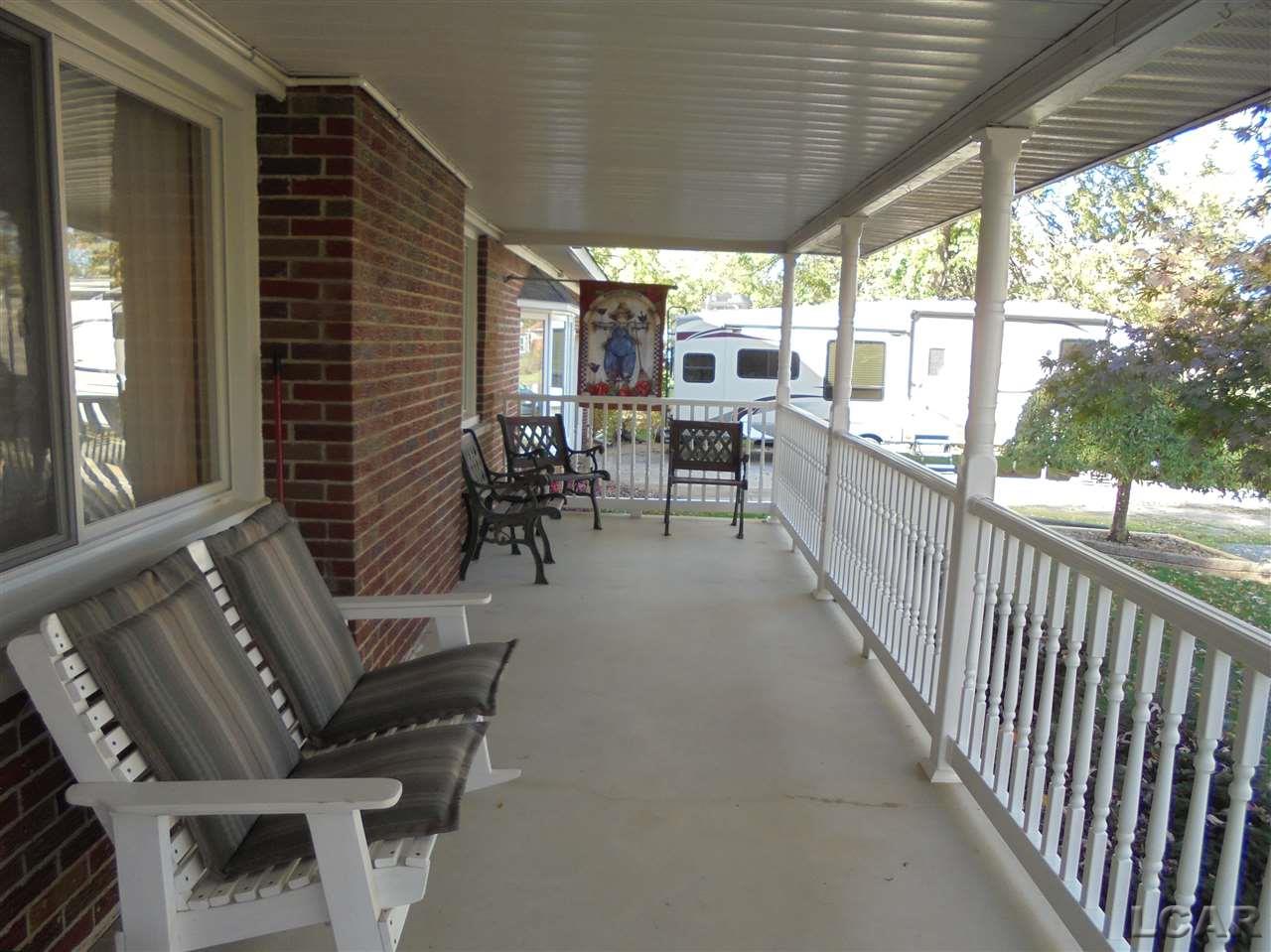 21174 Otter Road Belleville, MI 48111 - Photo 3 of 36