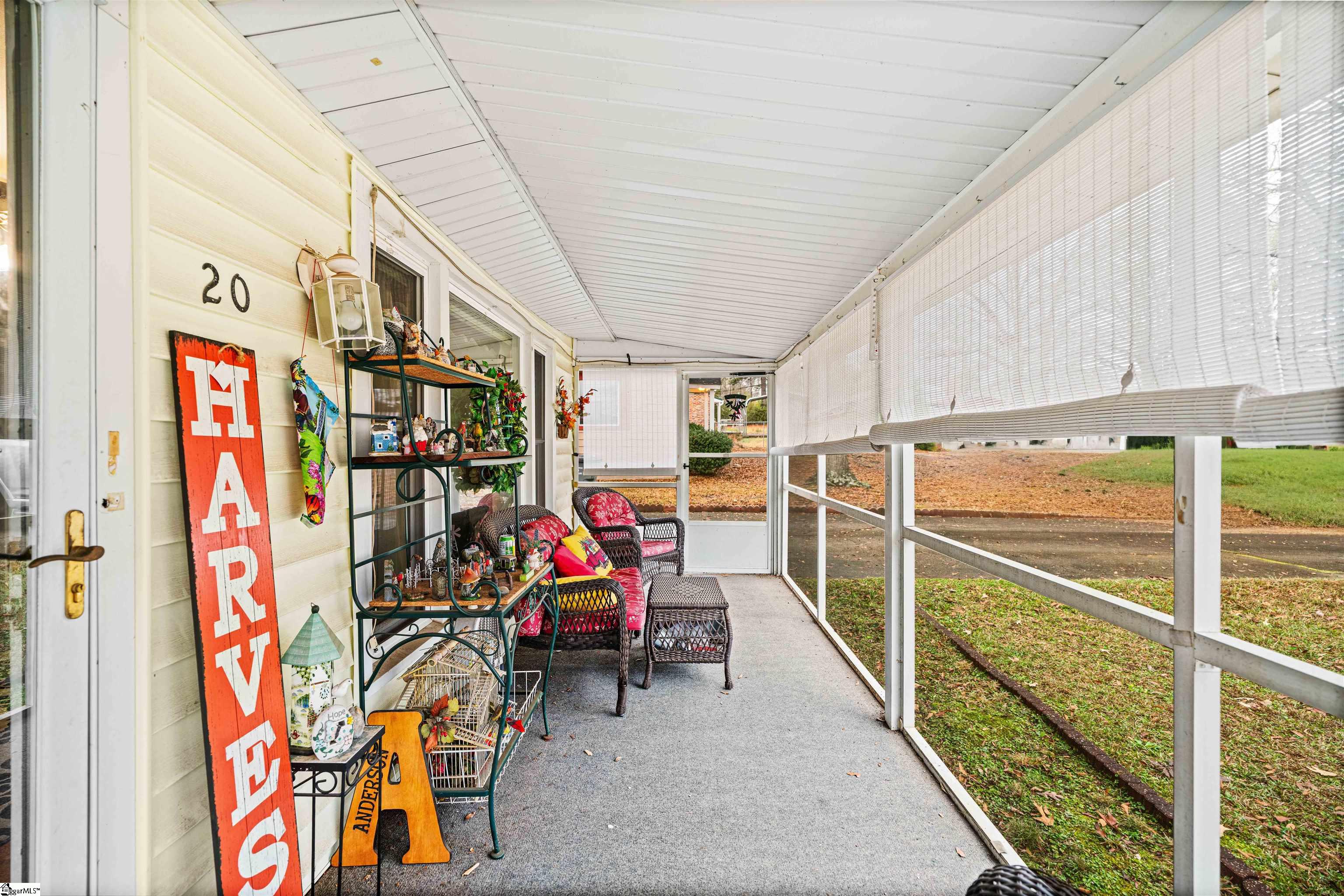 20 Hudson Street Taylors, SC 29687 - Photo 2 of 30