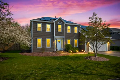 $450,000 | 1266 Sagebrush Trail, Cary, IL 60013