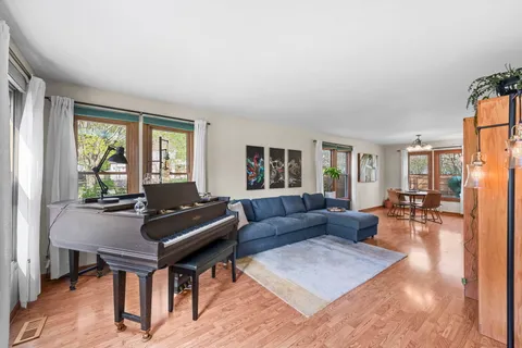 $450,000 | 1266 Sagebrush Trail, Cary, IL 60013