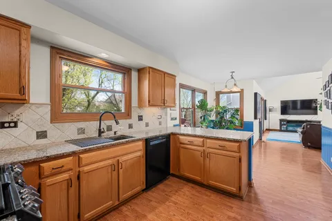 $450,000 | 1266 Sagebrush Trail, Cary, IL 60013