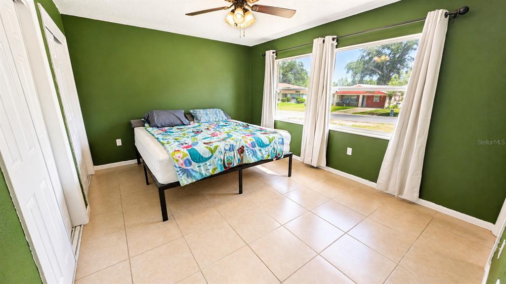 2 Clear Place Ocala, FL 34472 - Photo 22 of 23 a living room with furniture and a window