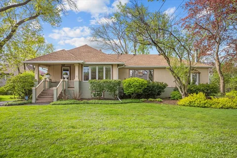 $739,000 | 1515 Rosewood Avenue, Deerfield, IL 60015