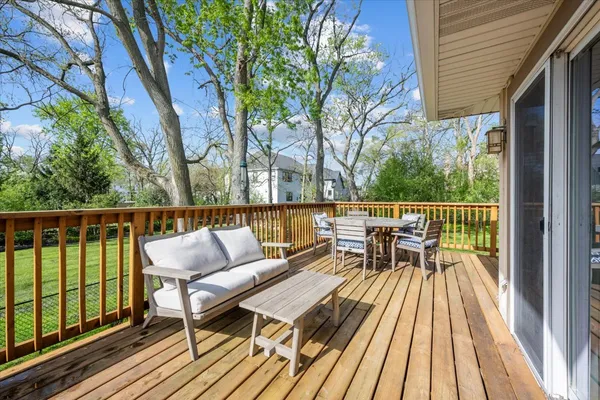 $739,000 | 1515 Rosewood Avenue, Deerfield, IL 60015
