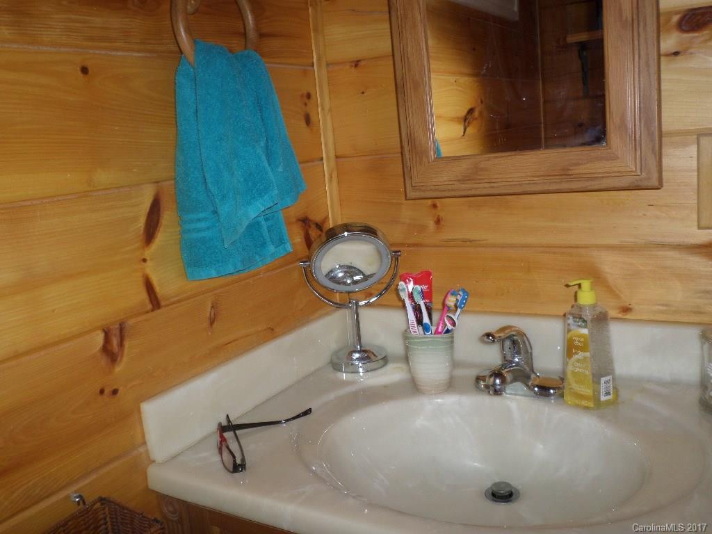 181 Lonesome Pine Road Clyde, NC 28721 - Photo 9 of 22