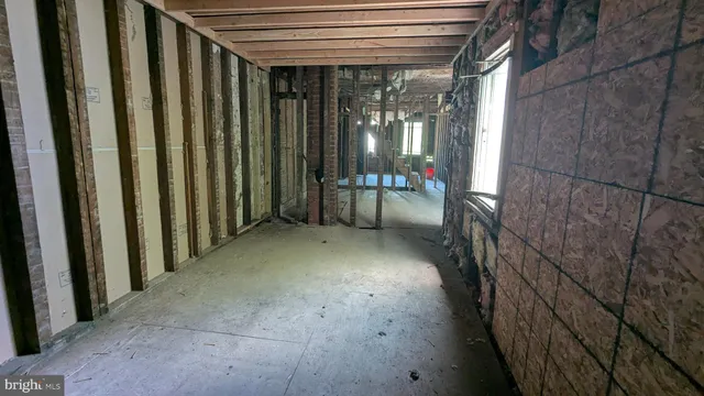 a view of a pathway of a house