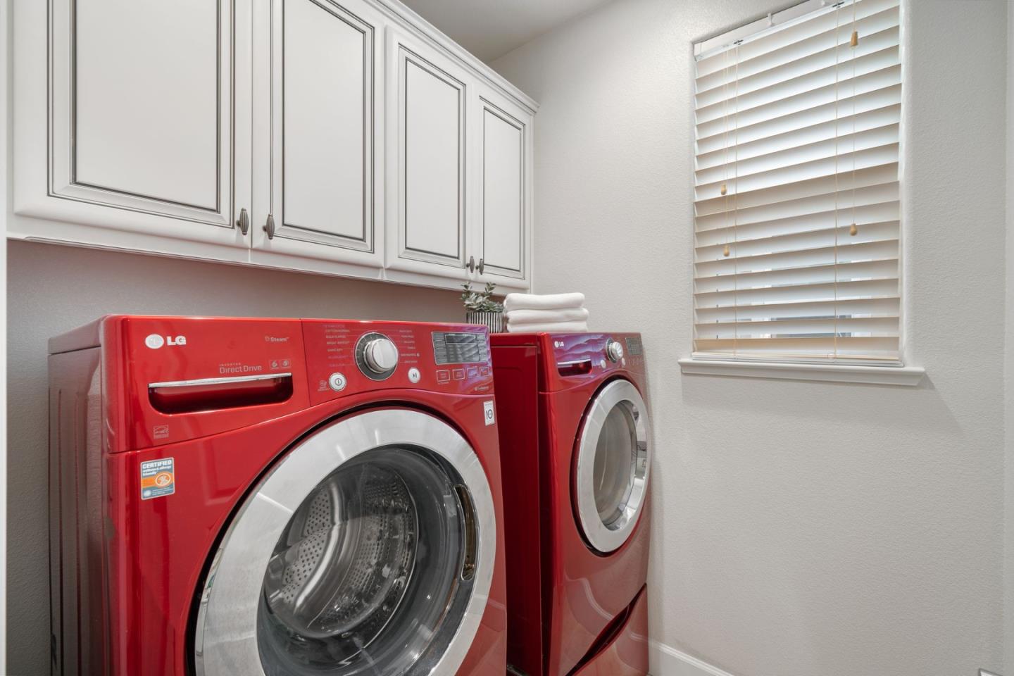 11958 Glaskin Place Dublin, CA 94568 - Photo 16 of 41 a utility room with dryer and washer