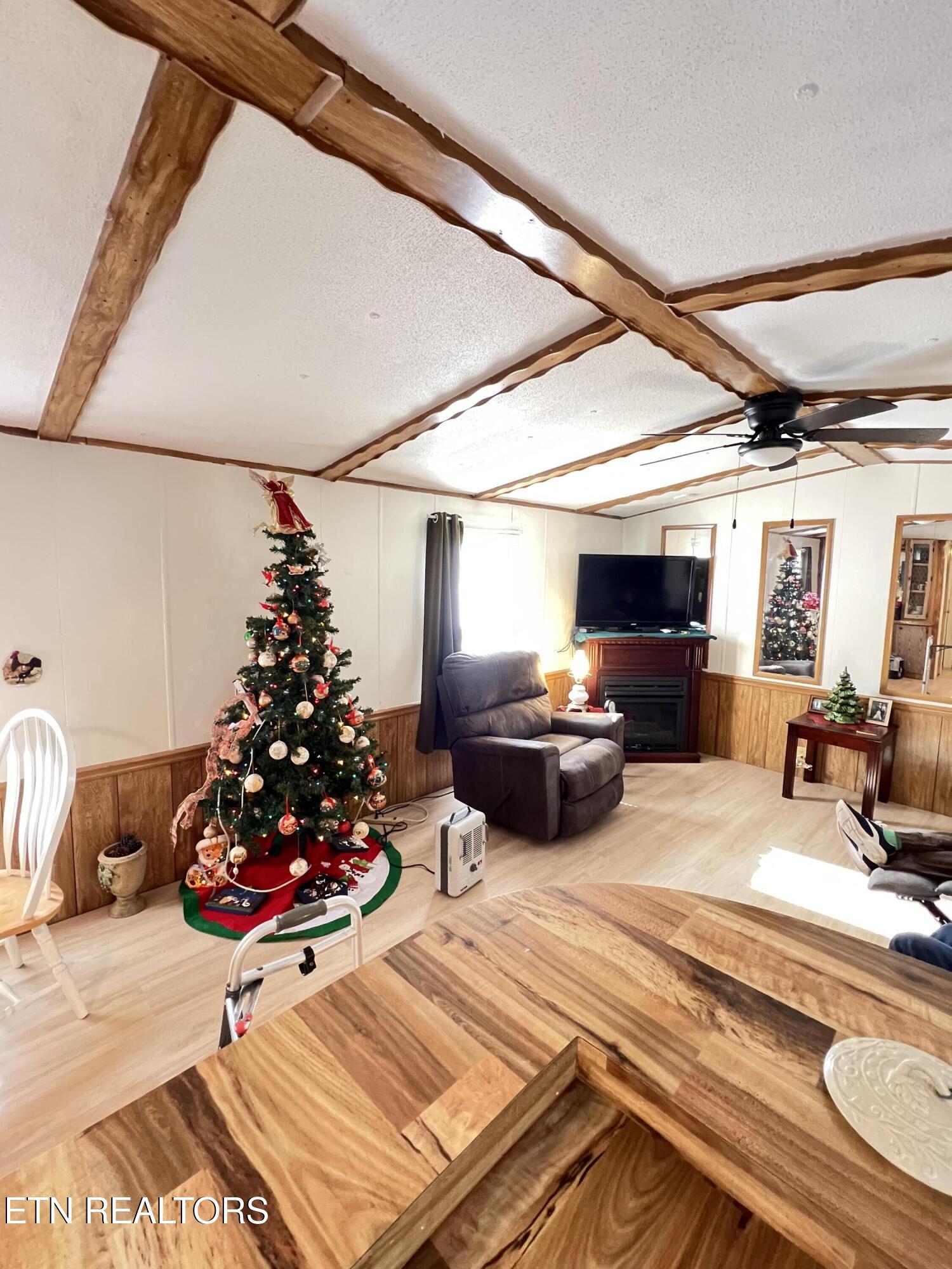 106 Meadowview Lane Decatur, TN 37322 - Photo 8 of 18 IMG_7996