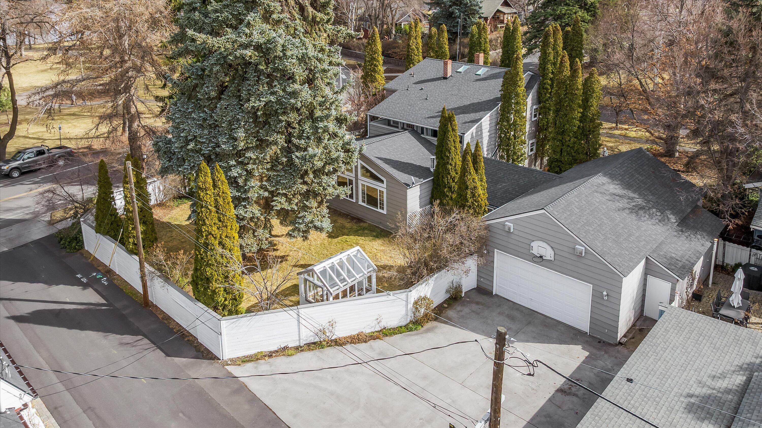 898 Northwest Riverside Boulevard Bend, OR 97703 - Photo 40 of 47