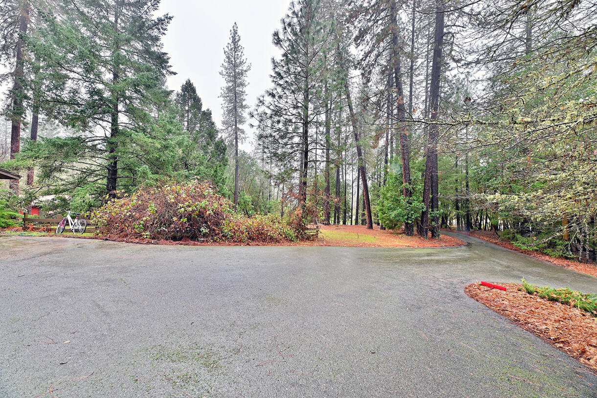 16950 Ford Road Rogue River, OR 97537 - Photo 32 of 49 DSC_5717