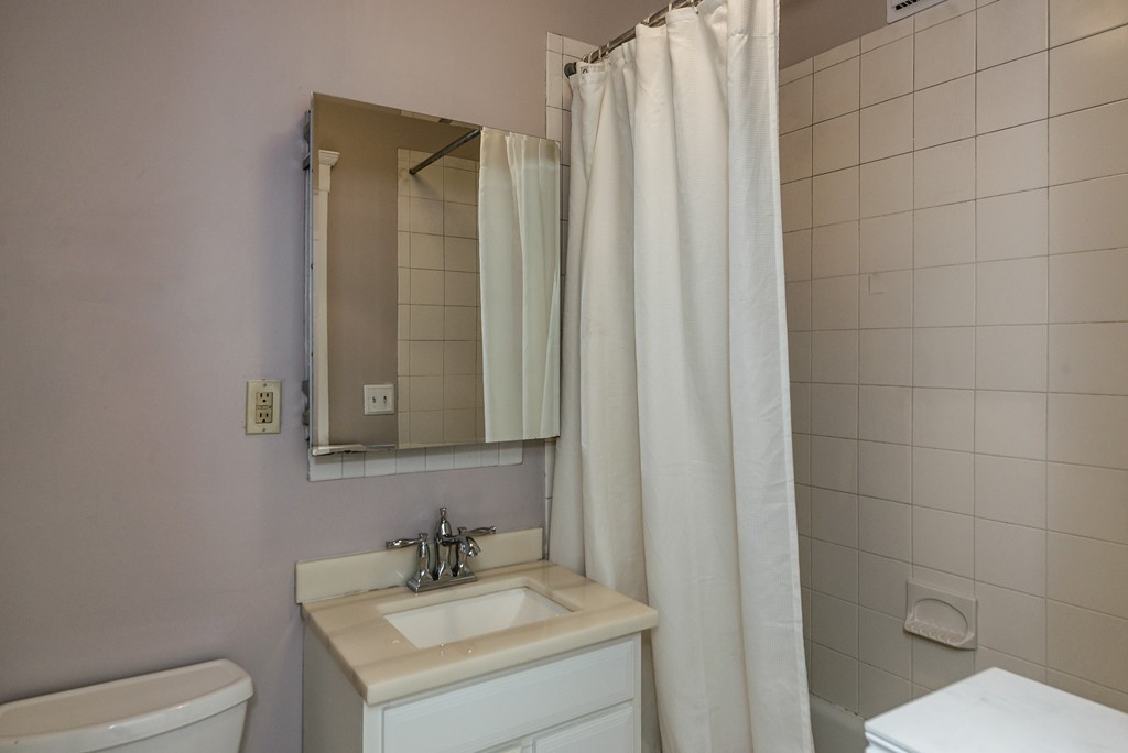 22 Bellvista Road, Unit 5 Boston, MA 02135 - Photo 16 of 25 Gallery Image 16