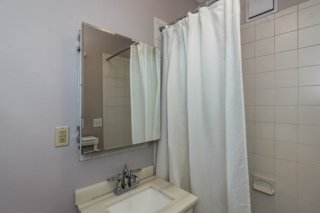 22 Bellvista Road, Unit 5 Boston, MA 02135 - Photo 17 of 25 Gallery Image 17