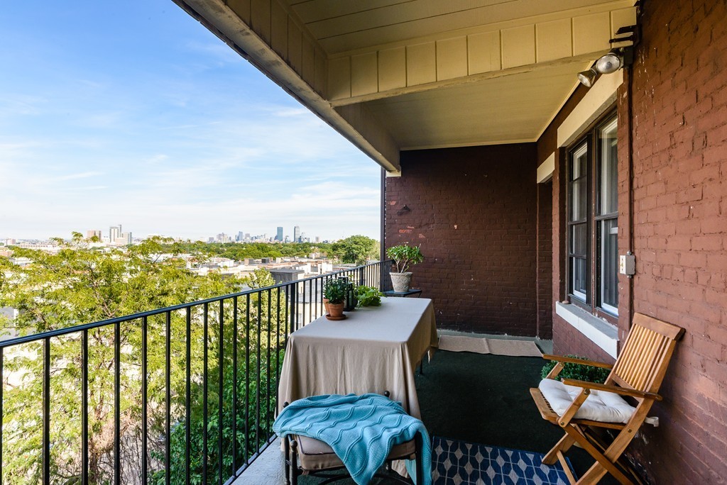 22 Bellvista Road, Unit 5 Boston, MA 02135 - Photo 21 of 25 Gallery Image 21