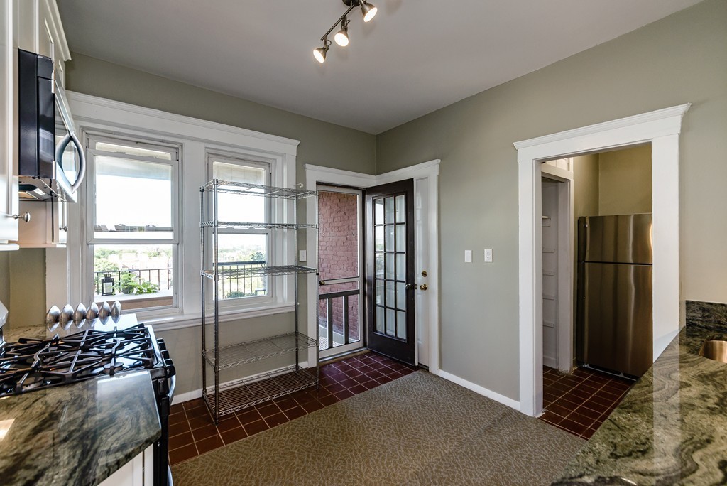 22 Bellvista Road, Unit 5 Boston, MA 02135 - Photo 10 of 25 Gallery Image 10