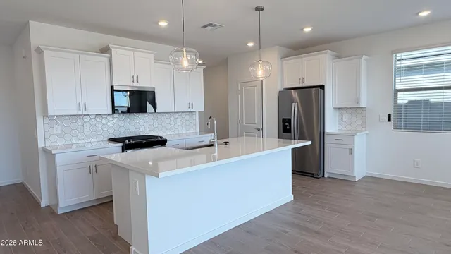 $2,095 | 15809 West Gray Fox Trail, Surprise, AZ 85387