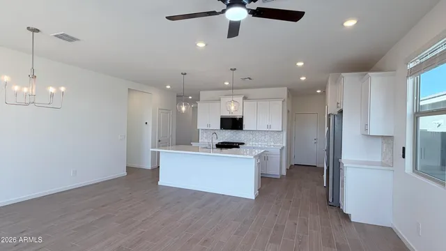 $2,095 | 15809 West Gray Fox Trail, Surprise, AZ 85387