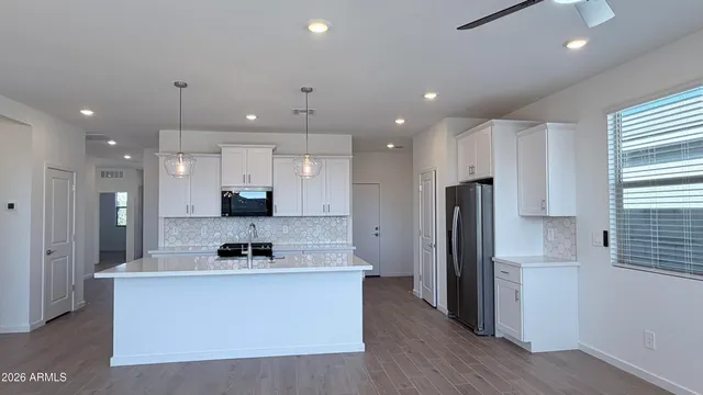 $2,095 | 15809 West Gray Fox Trail, Surprise, AZ 85387