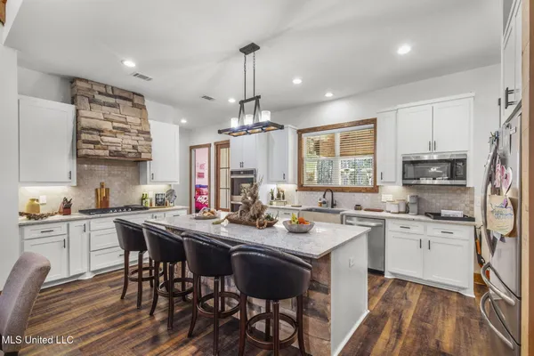 $749,900 | 2162 Leesburg Road, Morton, MS 39117