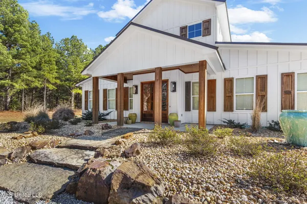 $749,900 | 2162 Leesburg Road, Morton, MS 39117