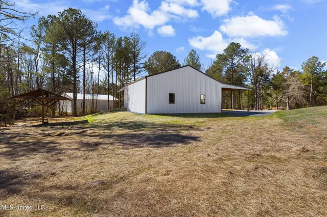 $749,900 | 2162 Leesburg Road, Morton, MS 39117