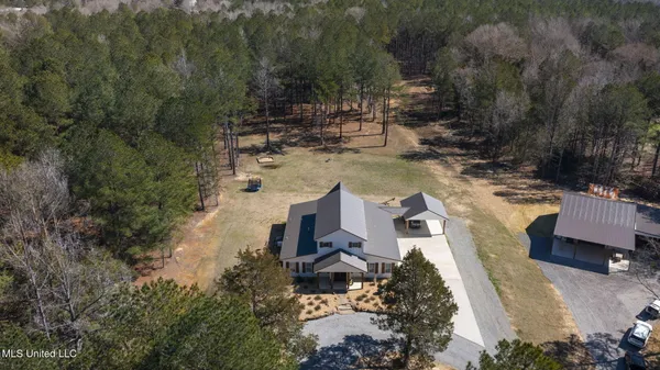 $749,900 | 2162 Leesburg Road, Morton, MS 39117