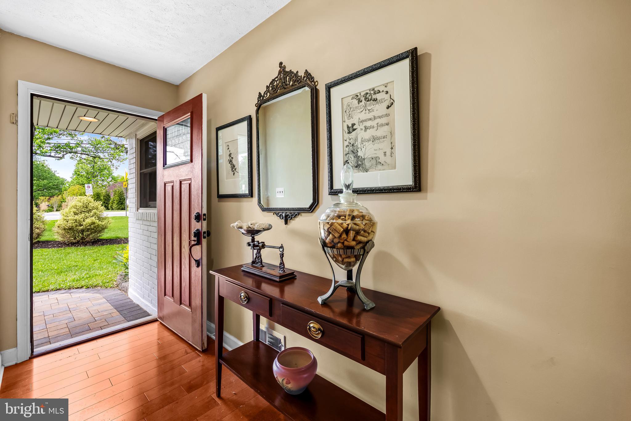 7917 Stevenson Road Pikesville, MD 21208 - Photo 4 of 51 Foyer