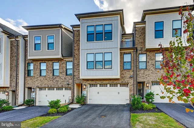 $719,999 | 241 Hickory Hollow, Cockeysville, MD 21030