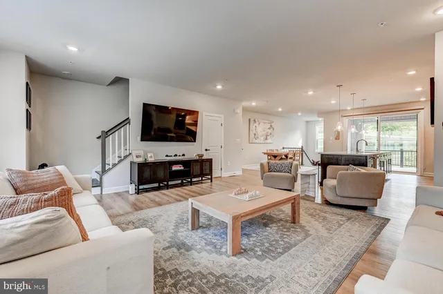 $719,999 | 241 Hickory Hollow, Cockeysville, MD 21030