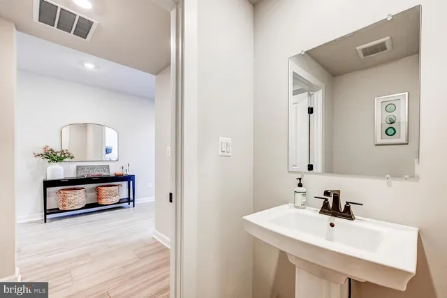 $719,999 | 241 Hickory Hollow, Cockeysville, MD 21030