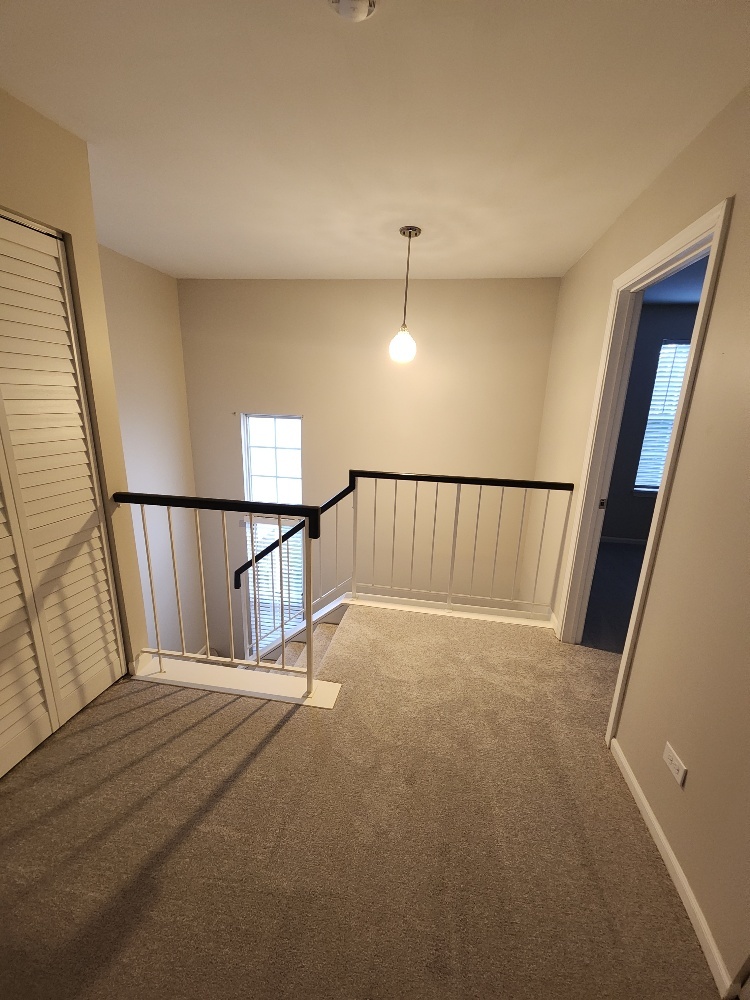 7 Marion Lane Streamwood, IL 60107 - Photo 10 of 10 a view of entryway
