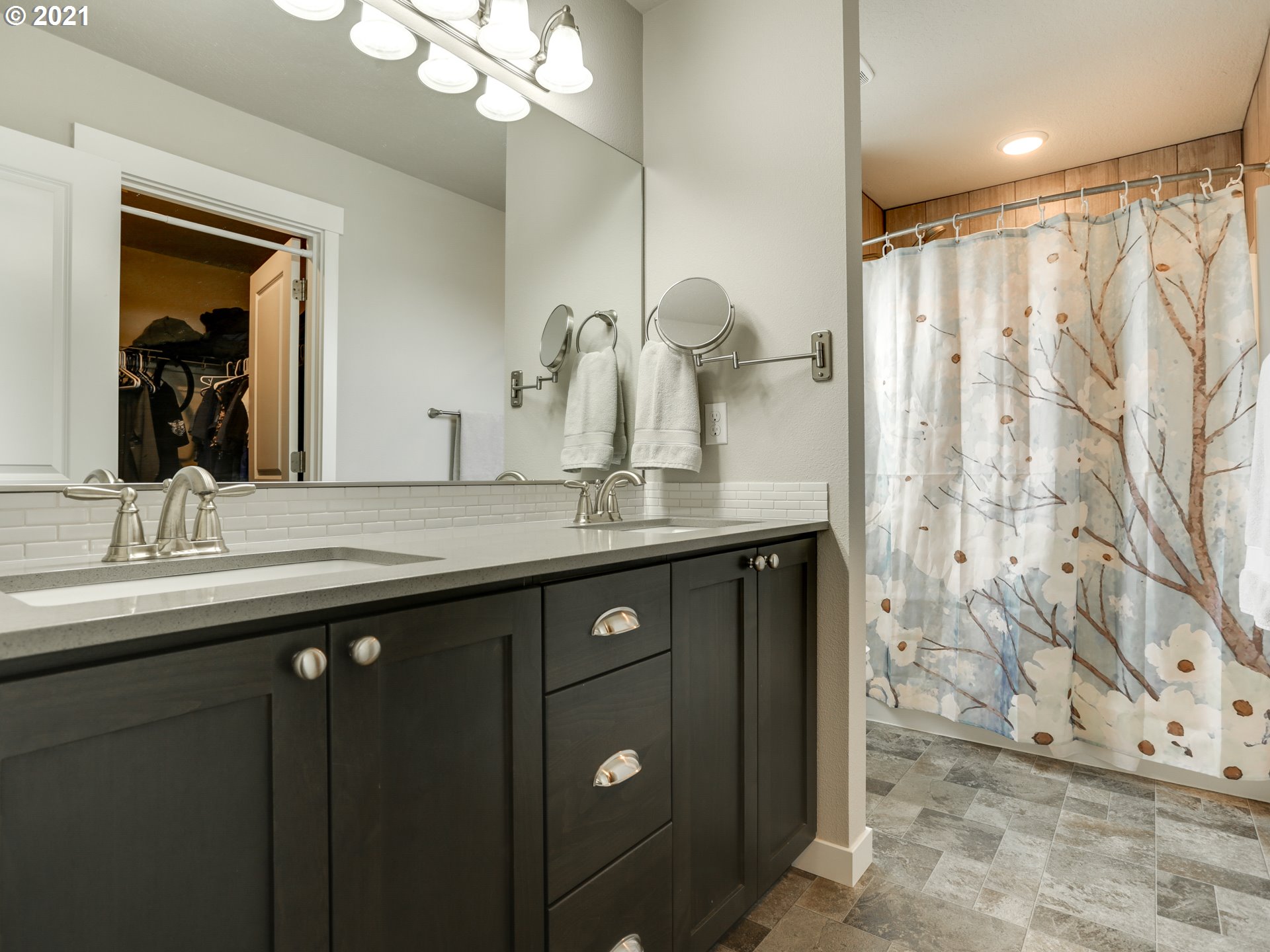 17117 Northeast 14th Place Ridgefield, WA 98642 - Photo 18 of 31 Gallery Image 18